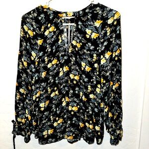 American Eagle Black Floral Keyhole Chest Billowy Sleeve Blouse